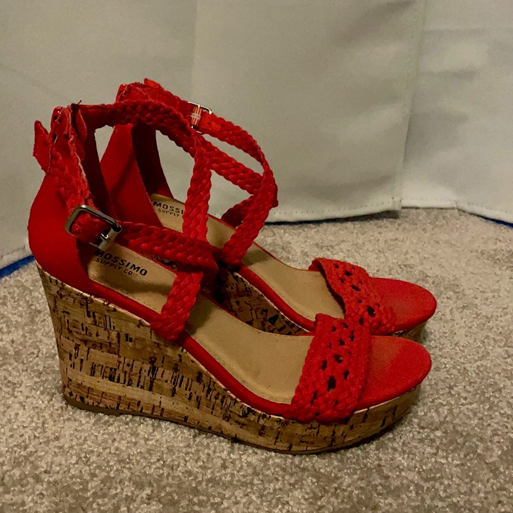 Size 6 bright orange Mossimo Supply Co. wedges